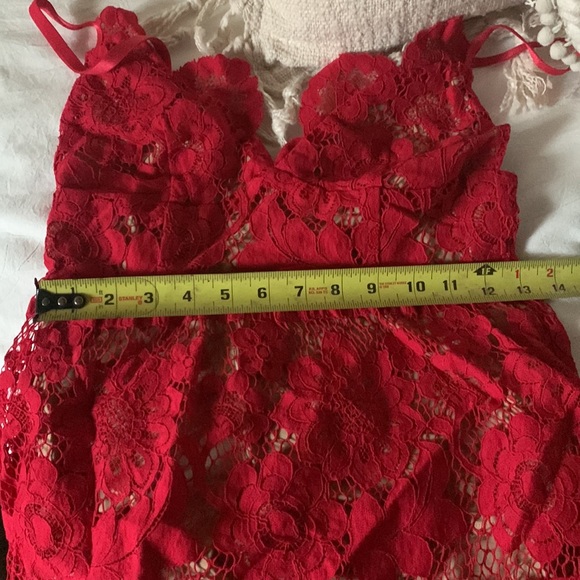 For love and lemons red Gianna dress size small NWT - Picture 2 of 4